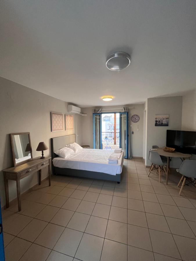 Hersonissos Centre Small Apartment エクステリア 写真